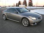 Who here has drove their G in the Midwest snowstorm yet?? :0)-myg37-2.jpg