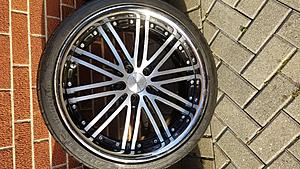 Vossen 082 20 Inch 20x9 Square +32 5x114.3 245/35/20-20171020_163504.jpg